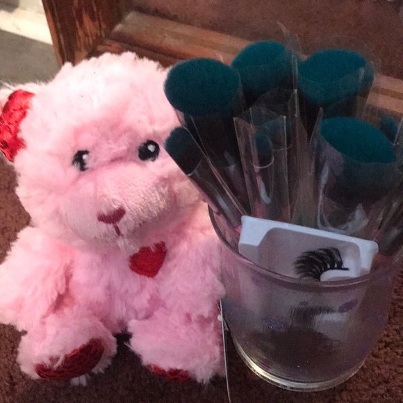 Bush set with lashescup holder and teddy